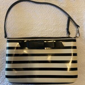 Kate Spade striped black/cream w bow wristlet
